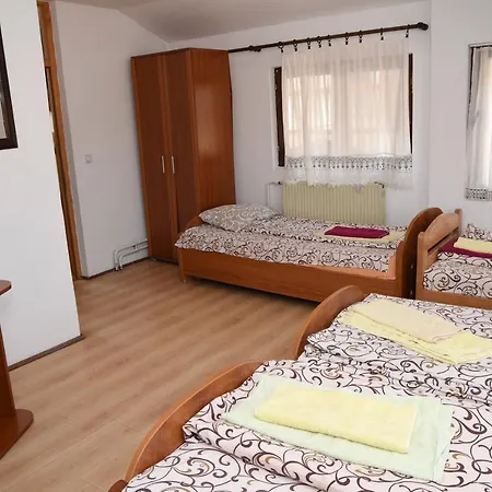 Mm Narcis Bed & Breakfast 3*